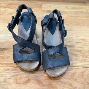 Lucky Brand Black Wedge Sandals